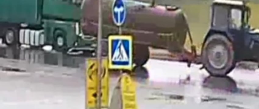 В Витебском районе фура влетела в трактор с прицепом и разорвала их пополам