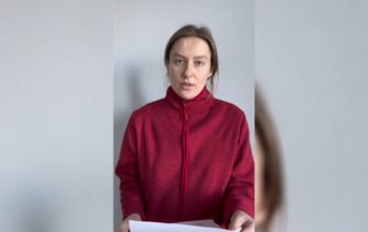 «Уверена, ребенок был бы жив» — Минчанка, потерявшая дочь при родах, обвинила врачей в халатности и отказе в кесаревом — Видео