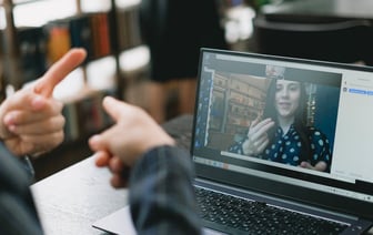 Учительницу из Минска будут судить по статье об участие в вооруженном формировании на территории иностранного государства