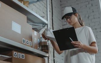 Экспорт легковых автомобилей из Китая в РФ в 2024 году вырос на 30,5%