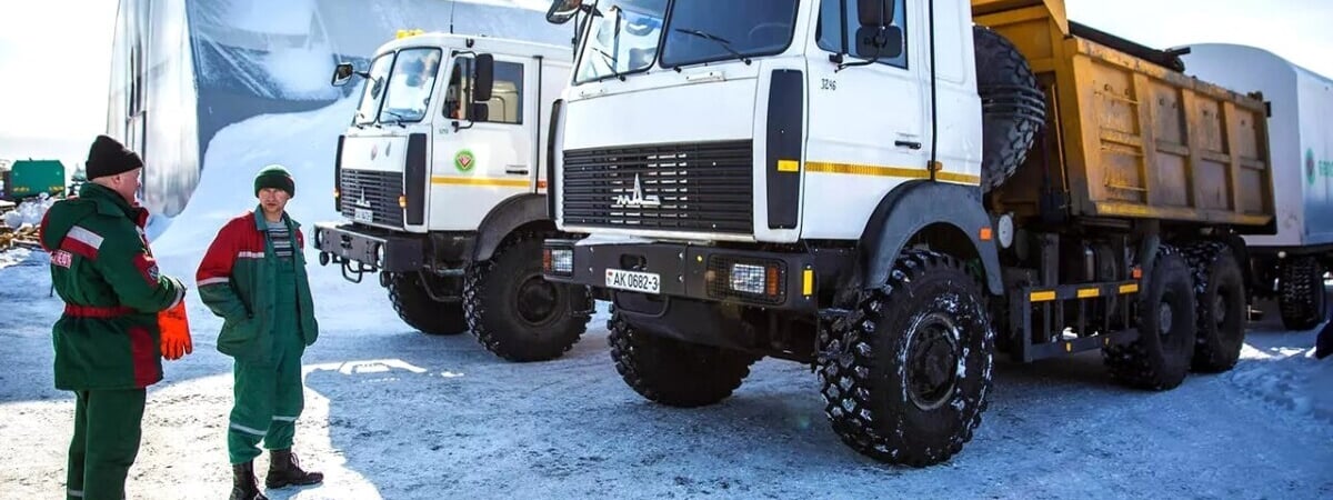 Зарплата от 2800 рублей. «Белоруснефть» позвала на работу более 30 водителей в 3 городах Беларуси