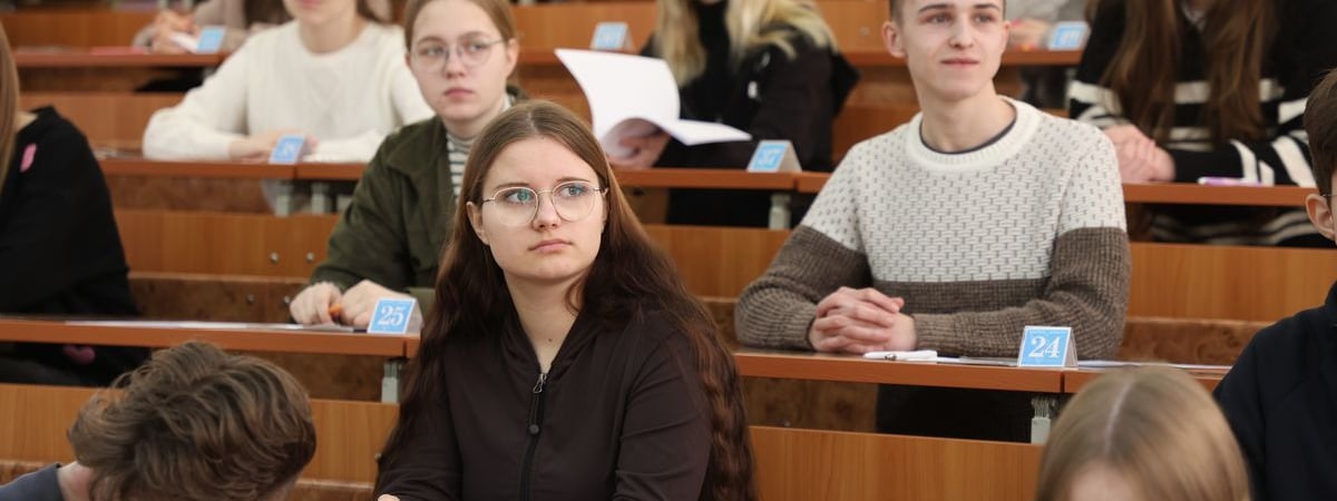 Минобразования Беларуси определило 49 олимпиад и конкурсов, победители которых вправе получить премию спецфонда — Официально