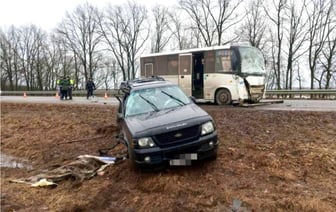 СК раскрыл подробности смертельного ДТП под Рогачевом: погибшая пассажирка не пристегнулась — Видео