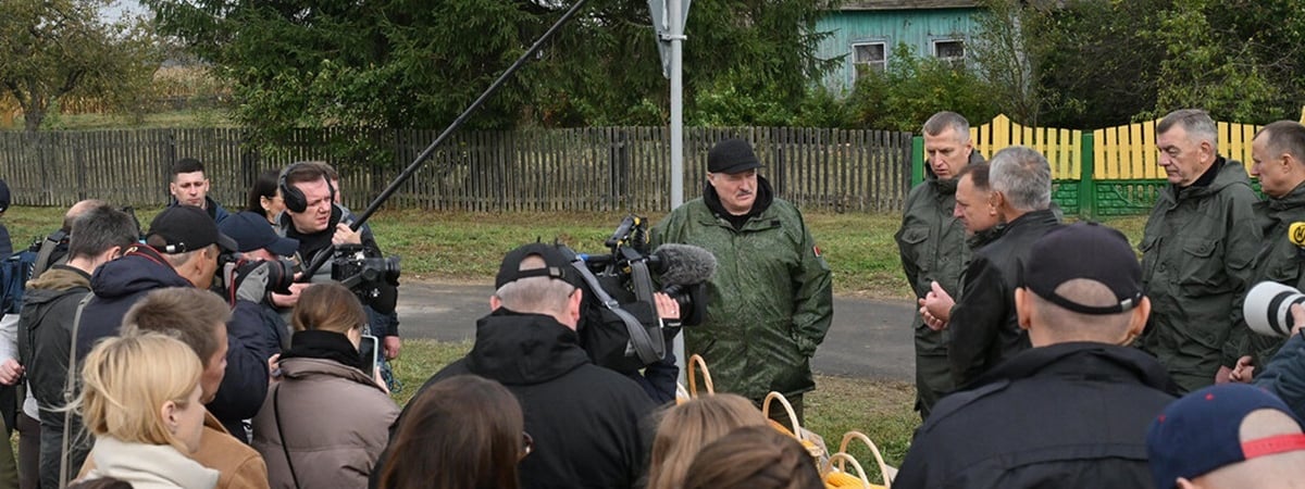 Лукашенко пообещал «медленно шкуру драть» с белорусских учёных. За что?