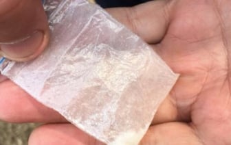 Игроман, пытаясь погасить долги, торговал наркотиками в Светлогорске