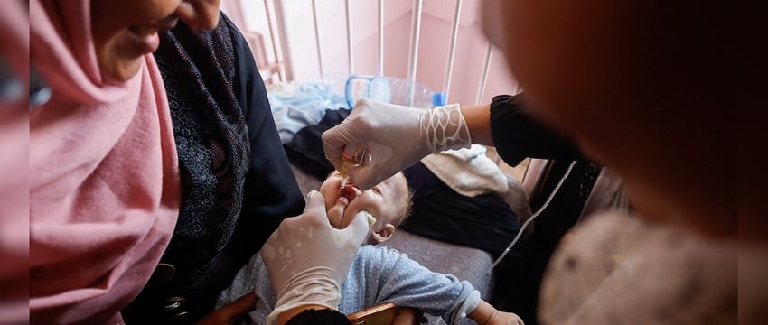 48 человек погибли в результате израильских ударов по Газе перед началом кампании по вакцинации от полиомиелита.