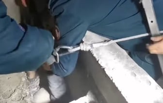 Минчан застрял в вентиляционной шахте жилой многоэтажки