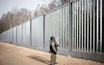 Польша решила модернизировать забор на границе с Беларусью