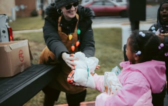 Красивый Рождественский бал устроил Полоцкий университет для людей золотого возраста в Доме офицеров