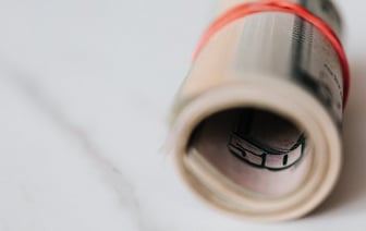 МВФ одобрил кредит Украине на $880 млн для поддержки экономики