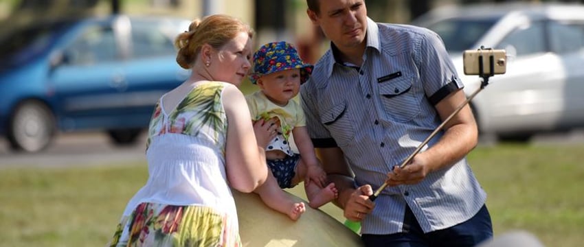 Яблочный спас в Гомеле отпразднуют у бетонных яблок