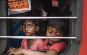 Брестчанина будут судить за попытку вывезти из страны 70 тысяч долларов