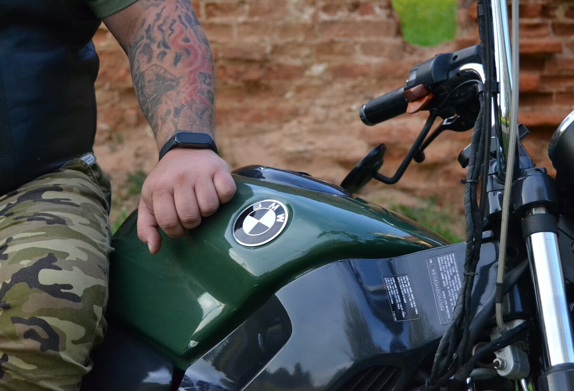 Житель Брестской области три года колесит на легендарном BMW R 1200C