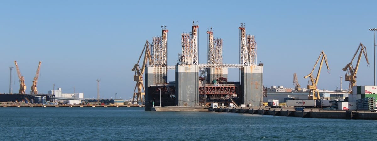 РФ нашла новые танкеры для продажи своей нефти в обход санкций