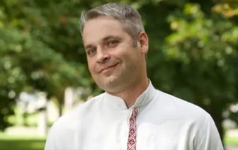 "Начинаешь понимать, насколько Беларусь либеральная страна". Политэмигрант Добротвор превысил скорость в два раза и остался без прав