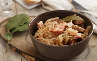 Как пожарить квашеную капусту до идеальной консистенции? С методом двух пальцев вы влюбите семью в эту осеннюю заготовку — Полезно