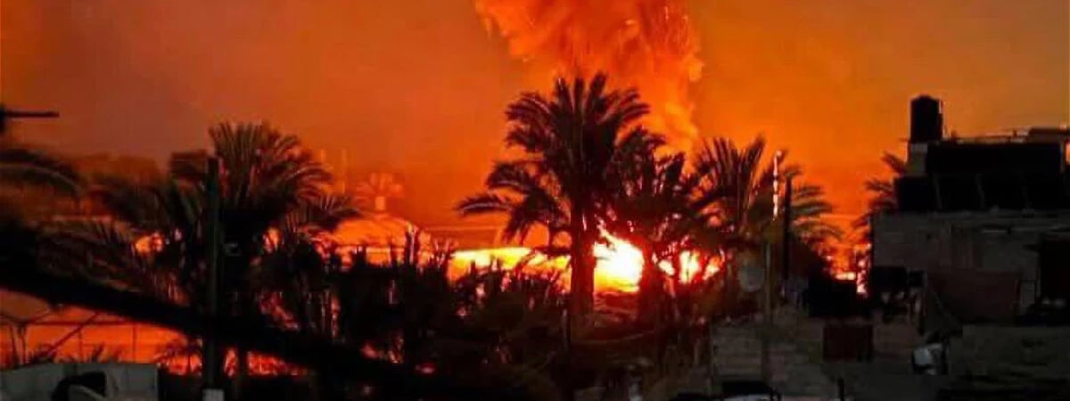 Израиль возобновил массированные удары по Газе. Перемирие сорвано? — Фото