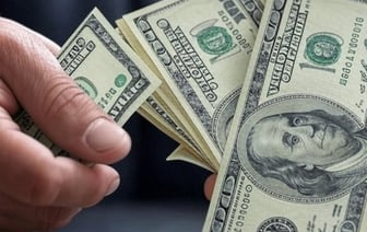 Могут ли в обменнике не принять доллары старого образца? Ответили в Нацбанке