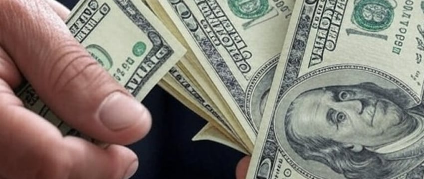 Могут ли в обменнике не принять доллары старого образца? Ответили в Нацбанке