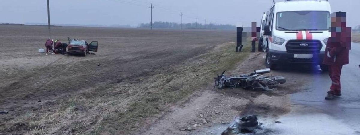 Под Слуцком легковушка столкнулась с мотоциклом – двое погибших — Фото
