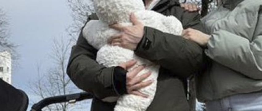 В Гомеле родители назвали сына Космосом. Бабушки все еще не называют внука по имени