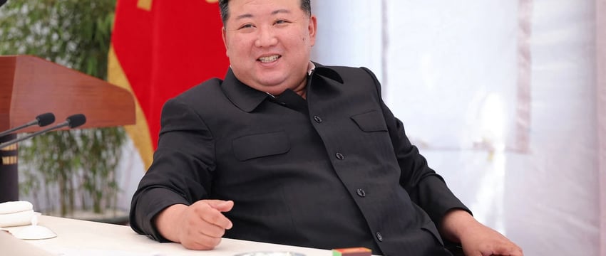 Ким Чен Ын принял российскую военную делегацию после визита Путина.