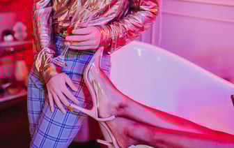 Минчанин украсил свой «Гелик» новогодними гирляндами — в ГАИ не оценили