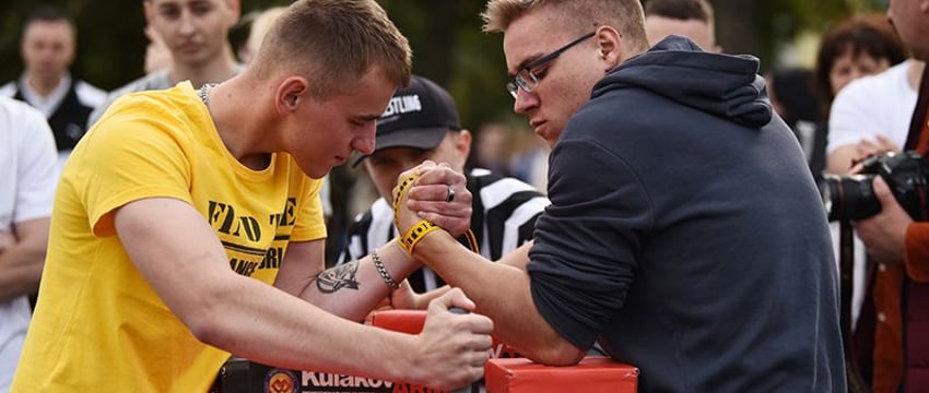 В Гомеле ДК зовет на вечеринку с живой музыкой и классными призами