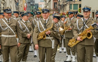 В войсках МВД Беларуси создадут отряды операторов дронов и снайперов