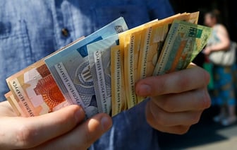Один из белорусских банков повысил ставки по вкладам в рублях. На сколько?