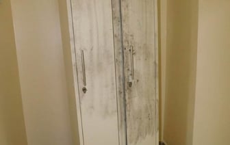 Белорус спрятал в рабочем шкафчике 8000 рублей. Не повторяйте его ошибку