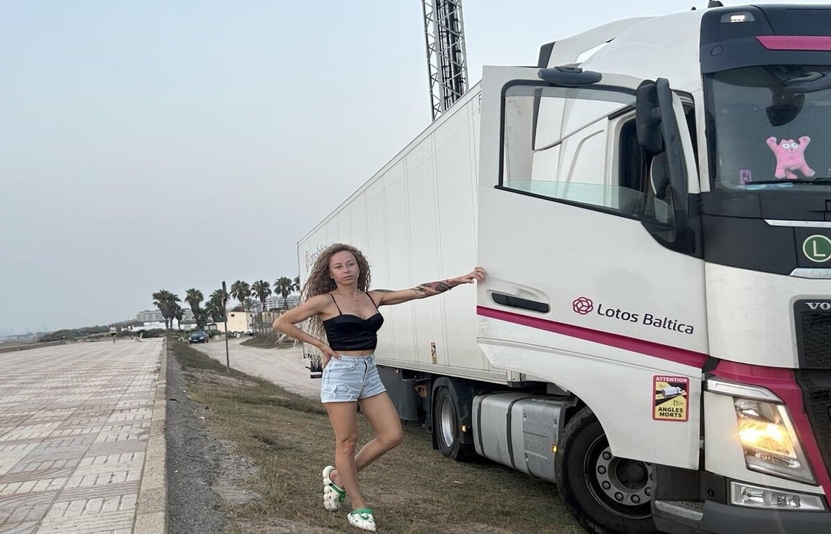 Белоруска три года дальнобоит по Европе, занимается спортом и... не теряет груз!