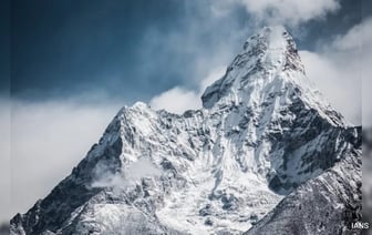 Кенийский альпинист и его непальский гид погибли на горе Эверест