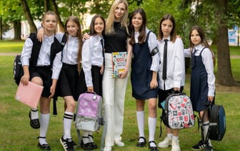 Некрасивых детей не бывает! Как девочки из модельной школы Гродно снимаются для Vogue, Fila, Xiaomi и других мировых брендов