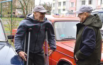 В Гомеле соседи не хотят уступать инвалиду парковочное место. Что говорят в ГАИ?