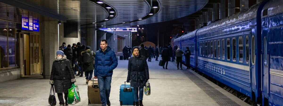БелЖД назначила 90 дополнительных поездов на 18 дней. Куда внутри Беларуси, а куда — за границу?