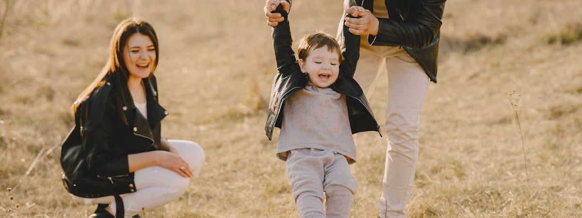Власти признали многодетных матерей, которые уехали из Беларуси, «тунеядцами»