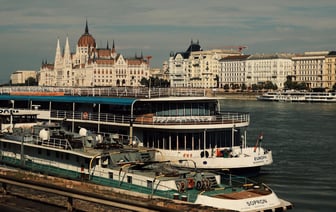 Европарламент наложил санкции на депутата из Латвии из-за подозрения в сотрудничестве с ФСБ