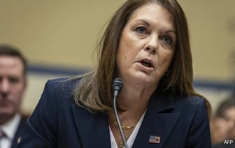 Директор Секретной Службы США уходит в отставку через несколько дней после стрельбы на митинге Трампа.