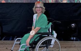 Многодетная мама из Столинского района завоевала титул на конкурсе в России