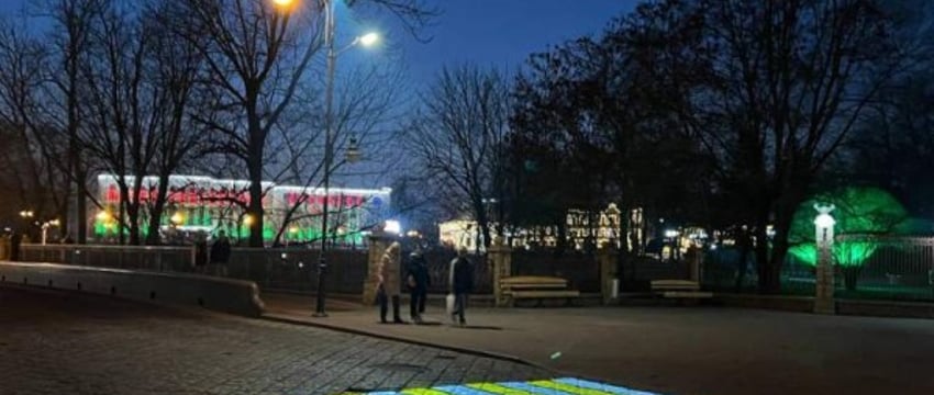 Нужен ли такой в Бресте? В Гродно появился первый светящийся пешеходный переход