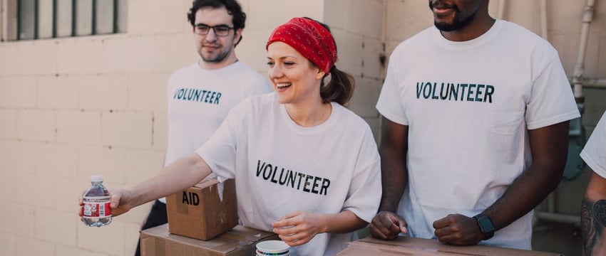 В Могилеве на ледовую арену 12 февраля полетят сотни мягких игрушек — могилевчан приглашают поучаствовать в большом «Мишкопаде»