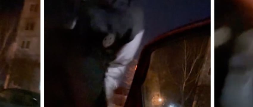 Конфликт пассажирки с таксистом попал на видео
