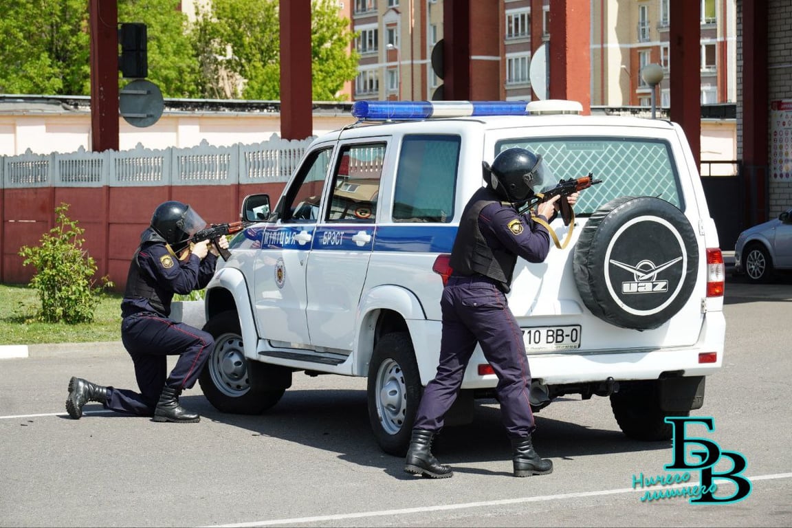 «Шторм» в Бресте. Показательные выступления бойцов отряда специального назначения