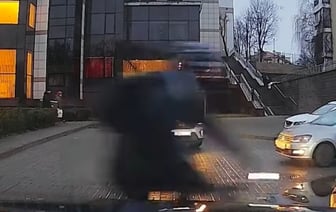 «Велосипедист плюнул мне на капот». Случай в центре Минска