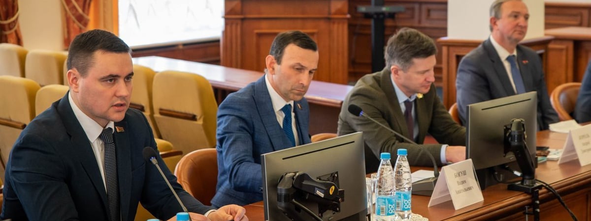 Иванец напомнил, кто из белорусских школьников может попасть в вуз за «три простых шага». Какую «подстраховку» посоветовал?