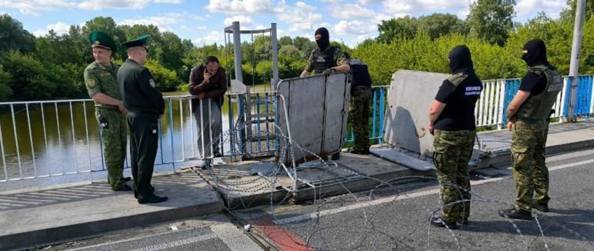 Из-за белоруса-нелегала перекрыли движение в пункте пропуска «Тересполь»