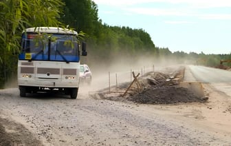 В правительстве Беларуси пообещали обновить 300 километров гравийных дорог к агрогородкам. Когда?