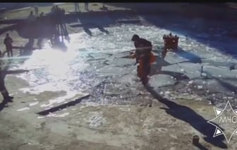 В Новополоцке ребенок попал в ловушку городского фонтана — Видео