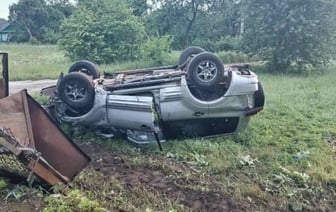 ДТП в Ляховичском районе: пьяный 17-летний бесправник взял авто у отчима и перевернул его
